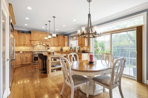 482 Prospect Ave, Elmhurst IL 60126-4325 exterior