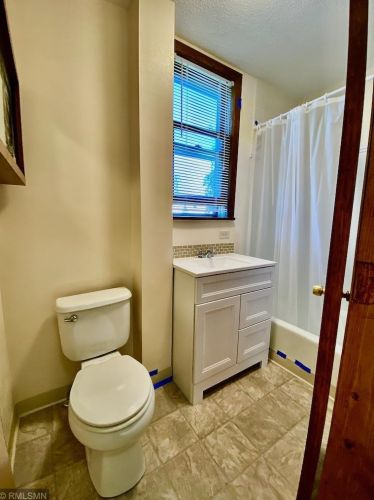 62 Hatch Ave, Saint Paul MN 55117-4716 exterior