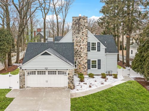 405 Daphne Rd, Milwaukee WI  53217-4242 exterior