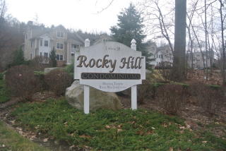 25 Hamburg Tpke, Kinnelon NJ  07405-1528 exterior