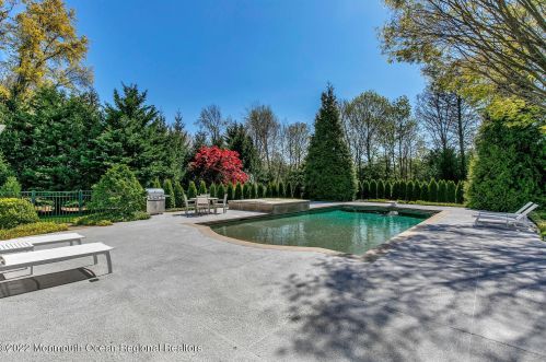 4 Tuxedo Rd, Locust NJ 07760-1825 exterior