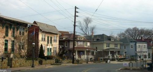 7426 Piney Branch Rd, Silver Spring MD 20901-4352 exterior