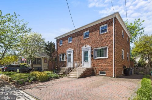 2408 Leslie Ave, Alexandria, VA 22301-1113