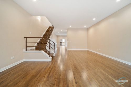 3835 Parnell Ave, Chicago IL 60628-7121 exterior