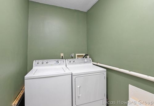 941 Dorchester Ave, Grand Rapids MI 49503-4805 exterior