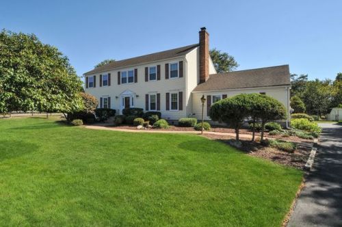 371 Rolling Knolls Way, Bridgewater, NJ 08807-1971