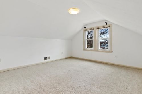 531 72, Milwaukee WI 53213-3728 exterior