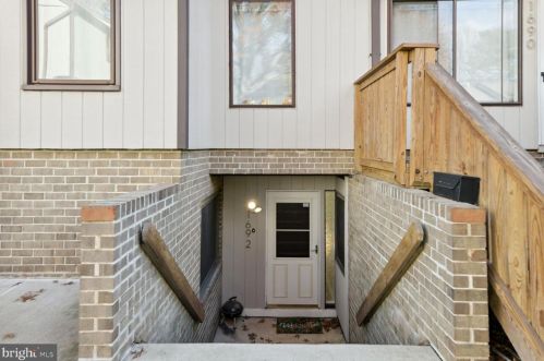 1692 Westwind Way, Mc Lean VA  22102-1604 exterior