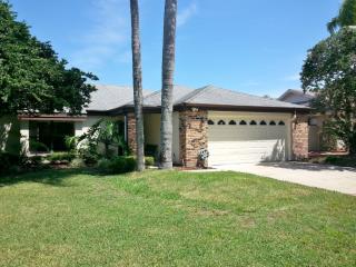 13519 Clubside Dr, Tampa FL  33624-3427 exterior