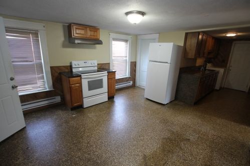 71 Chilmark St, Worcester MA 01604-2811 exterior