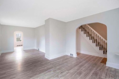 277 West Ave, Milford CT 06461-3010 exterior