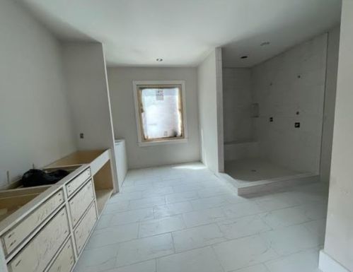 1233 Kendrick Rd, Atlanta GA 30319-2820 exterior