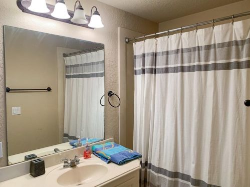 115 Sendero Dr, Huntsville TX 77340-6553 exterior