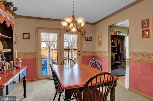 141 Pheasant Run Ln, Hanover PA 17331-9186 exterior