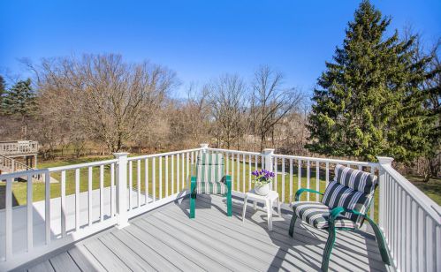 2370 Meadowglen Dr, Grand Rapids, MI 49505-6302