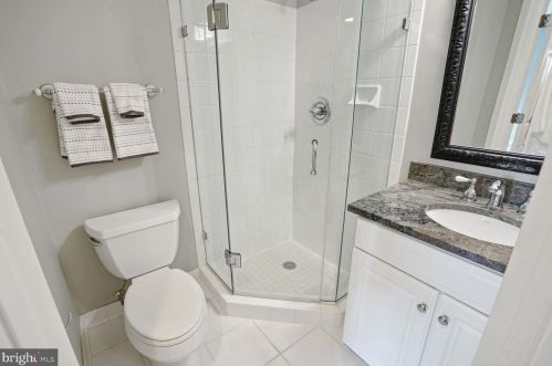 1320 Lessard Ln, Mc Lean VA  22101-3630 exterior