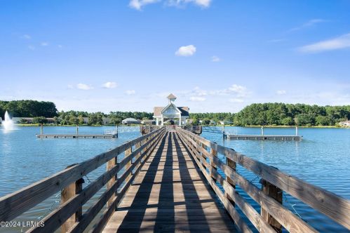 5 Fairforest Ln, Bluffton SC 29909-6181 exterior