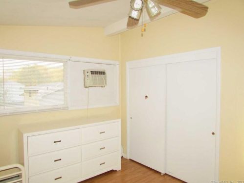 36 Belmont Ave, Windsor CT  06095-3335 exterior