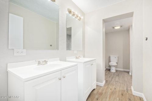 6202 28th St, Tucson AZ  85711-6808 exterior