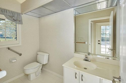 205 Monterey Dr, Naples FL 34119-4621 exterior