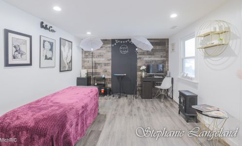 2665 Garfield Ave, Grand Rapids MI 49504-5044 exterior