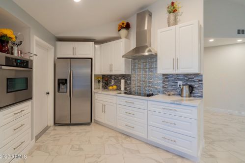 12814 40 Pl, Phoenix AZ 85050-8972 exterior