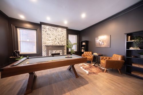 5532 Forbes Ave, Pittsburgh PA  15217-1126 exterior