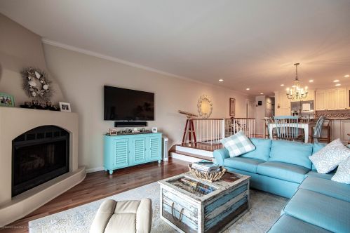 19 Harborhead Dr, Point Pleasant Beach NJ 08742-2681 exterior