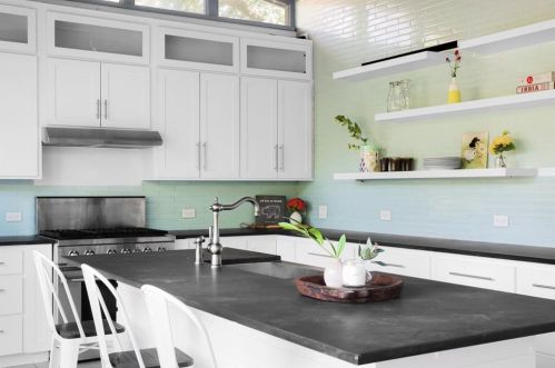 410 Brookhaven Trl, Austin TX 78746-5455 exterior