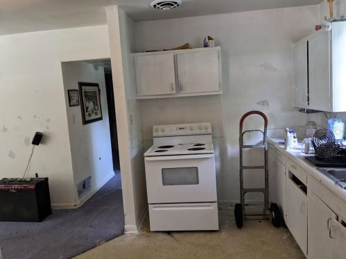 3705 Wallace Ave, Tampa FL 33611-4210 exterior