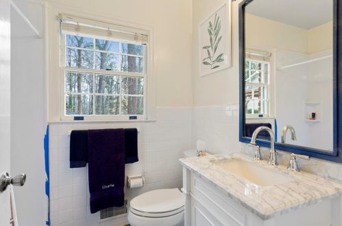 3611 Cloudland Dr, Atlanta GA 30327-2907 exterior