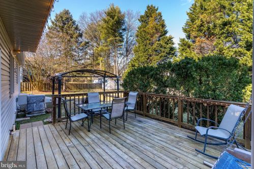 12712 Prospect Knl Dr, Bowie MD 20720-4607 exterior