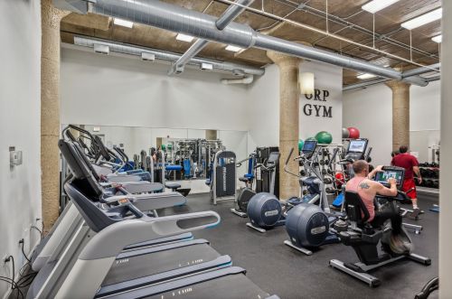 758 Larrabee St, Chicago IL  60654-6445 exterior