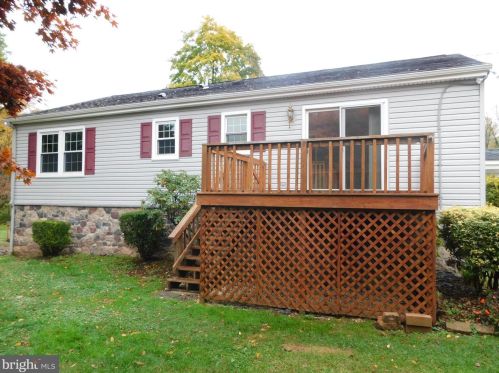 557 Limerick Ctr Rd, Limerick PA 19468-1238 exterior