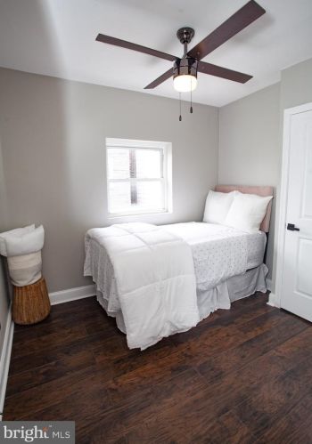 2022 21 St, Philadelphia PA 19145-2722 exterior