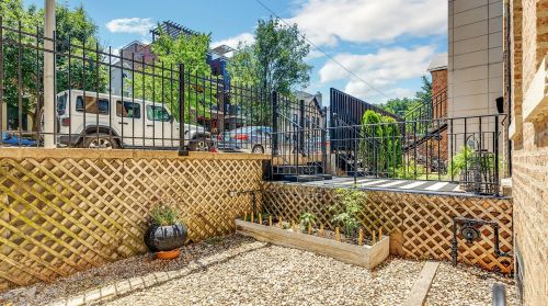 1622 Pierce Ave, Chicago IL  60622-2249 exterior