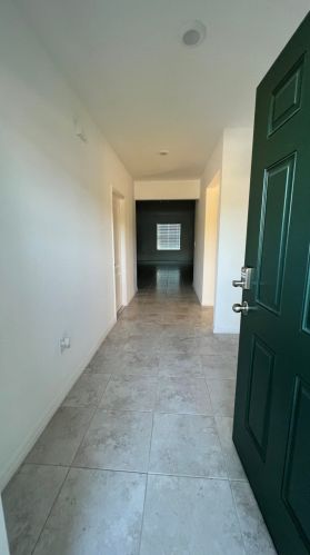 2022 Janette Ave, Fort Pierce FL  34953-1080 exterior