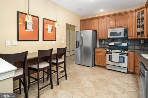 47 Tree Swallow Dr, Princeton NJ 08540-6134 exterior