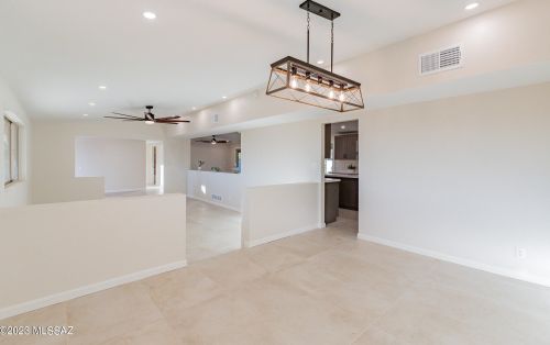 5862 Camino Arenosa, Tucson AZ  85718-4650 exterior