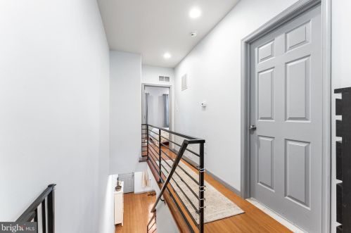 2238 Gerritt St, Philadelphia PA 19147-5821 exterior