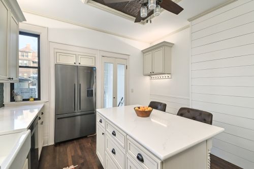 2946 Stowell Ave, Milwaukee WI 53211-3349 exterior