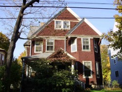 15 Forest St, Newton, MA 02461-1420