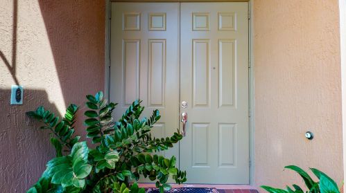 10051 Chadwick Dr, Fort Pierce FL 34987-2418 exterior