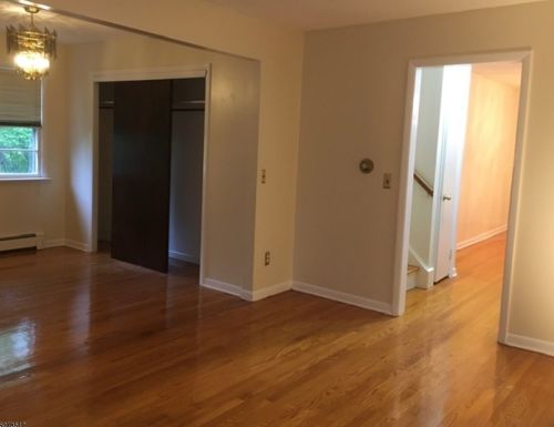 18 Wilfred St, Montclair NJ  07042-1644 exterior