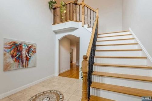 357 Prospect St, Nutley NJ 07110-3127 exterior