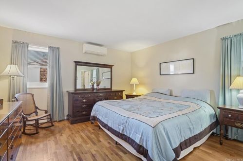 19 Badami Dr, Middletown NY 10941-1238 exterior