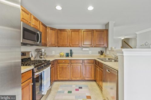 497 Cameron Sta Blvd, Alexandria VA 22304-8683 exterior