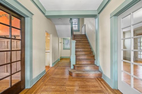 5701 Elgin St, Pittsburgh PA 15206-1635 exterior