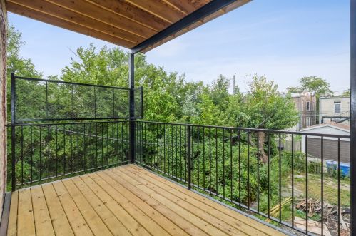 523 65 Pl, Chicago IL 60637-3848 exterior