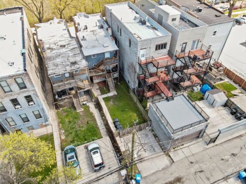 1338 Washtenaw Ave, Chicago IL 60645-3227 exterior